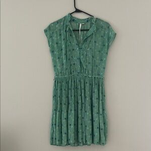 LC Lauren Conrad Green‎ Midi Dress – Size 10